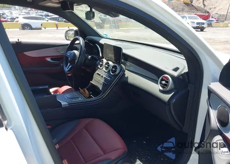 2022 Mercedes-Benz Glc 300 4Matic Coupe from USA, damaged, VIN W1N0J8EB2NG029576